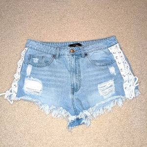 Forever 21 Cute Shorts - size 27